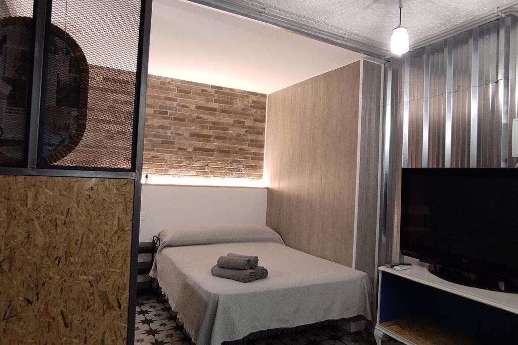 Estudio Industrial A 9' Del Centro En Metro *